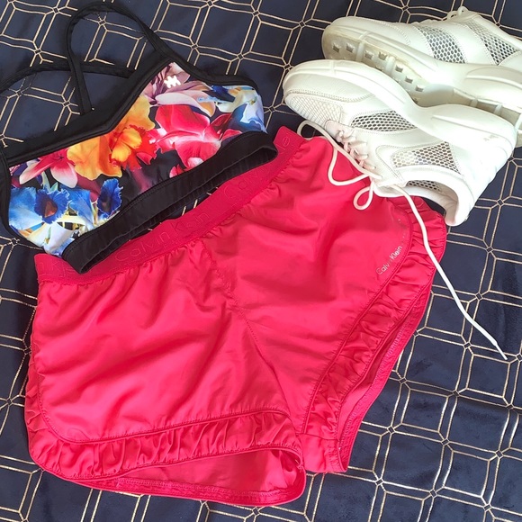 Calvin Klein short - Picture 2 of 7